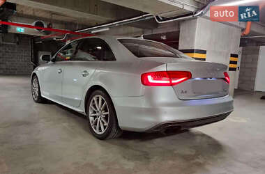 Седан Audi A4 2014 в Золочеве