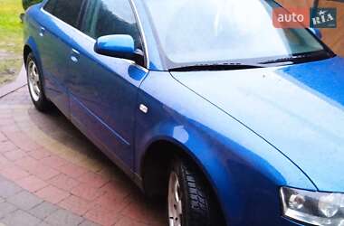 Седан Audi A4 2001 в Рахове