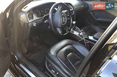 Седан Audi A4 2015 в Черновцах