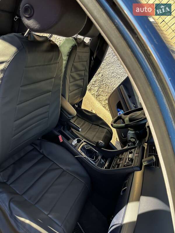 Седан Audi A4 2001 в Киеве