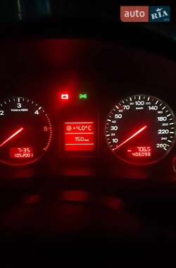 Седан Audi A4 2001 в 