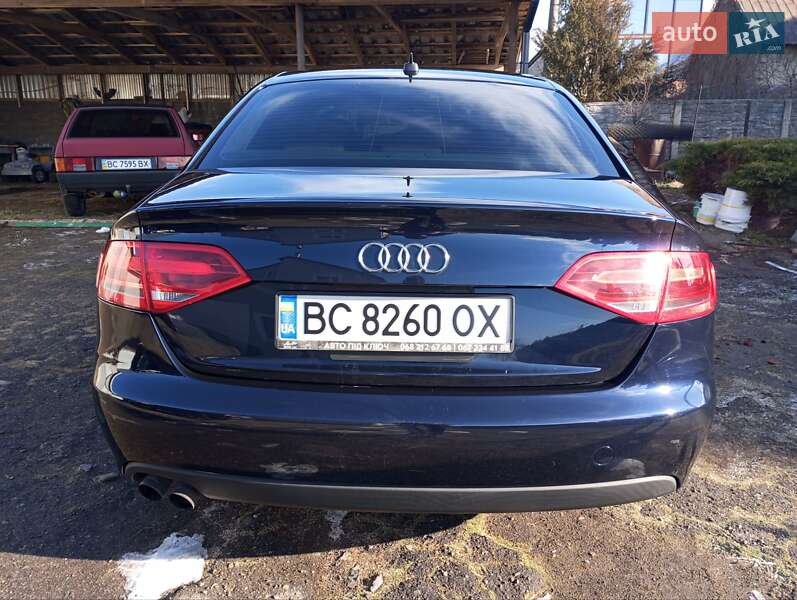 Седан Audi A4 2010 в Львове