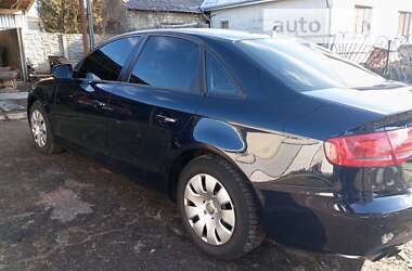 Седан Audi A4 2010 в Львове