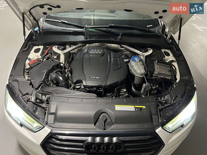 Седан Audi A4 2016 в Киеве