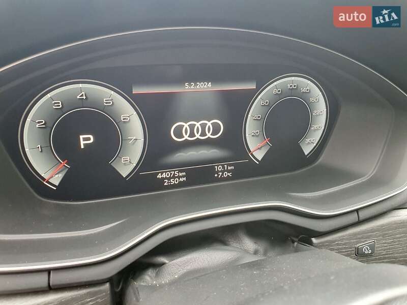 Седан Audi A4 2020 в Полтаве