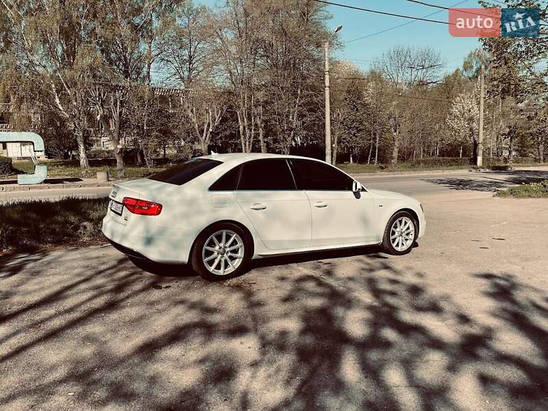 Седан Audi A4 2015 в Виннице