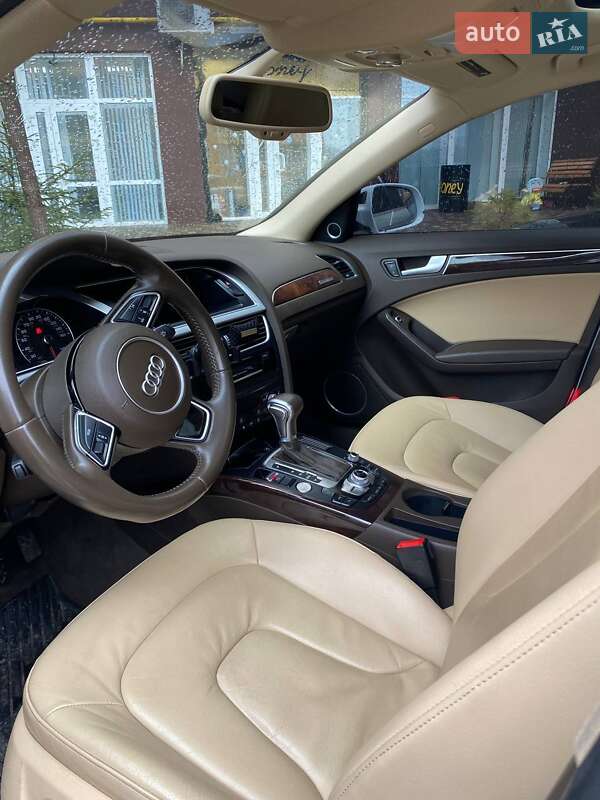 Седан Audi A4 2015 в Виннице