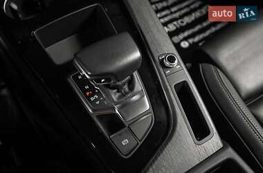 Седан Audi A4 2019 в 