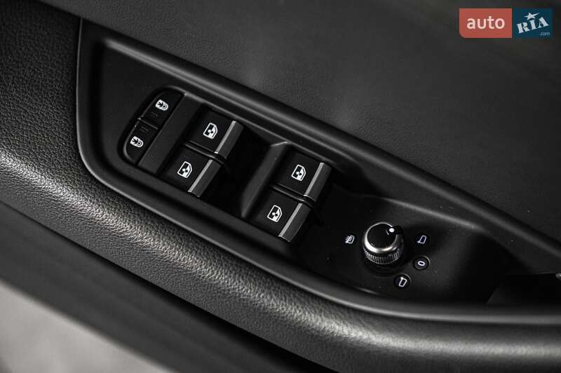 Седан Audi A4 2019 в Одессе