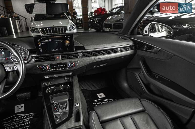 Седан Audi A4 2019 в Одессе