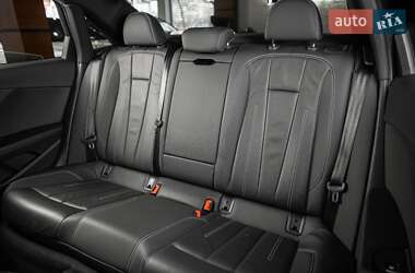 Седан Audi A4 2019 в 