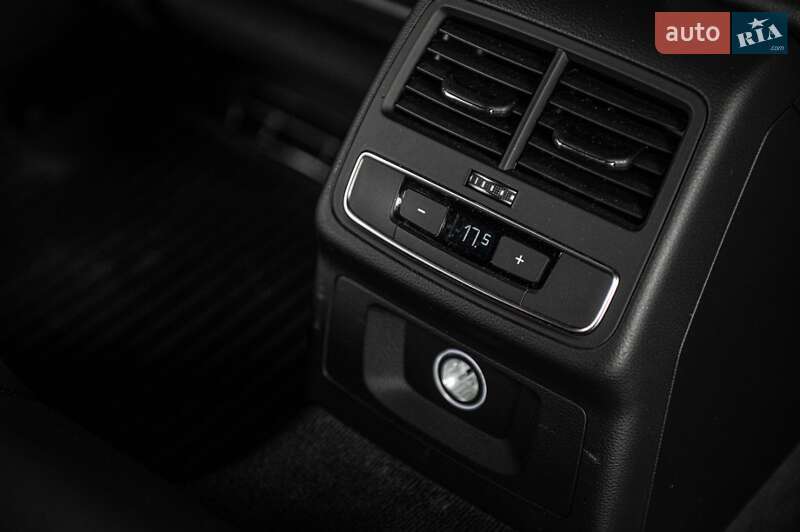 Седан Audi A4 2019 в Одессе