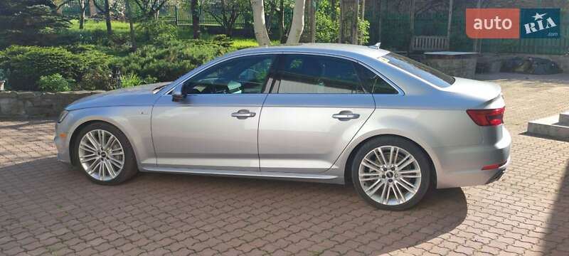 Седан Audi A4 2016 в Львове