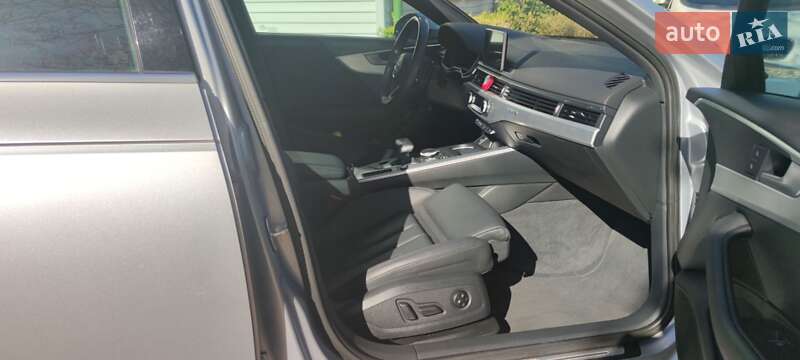 Седан Audi A4 2016 в Львове
