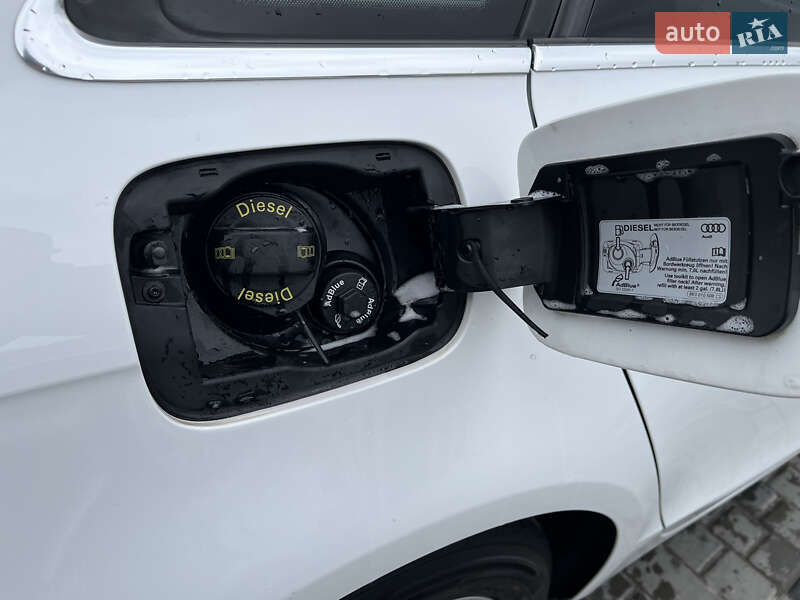 Седан Audi A4 2014 в Киеве
