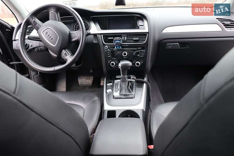 Седан Audi A4 2014 в Николаеве
