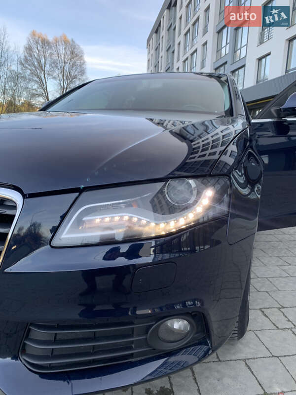 Седан Audi A4 2008 в Львове