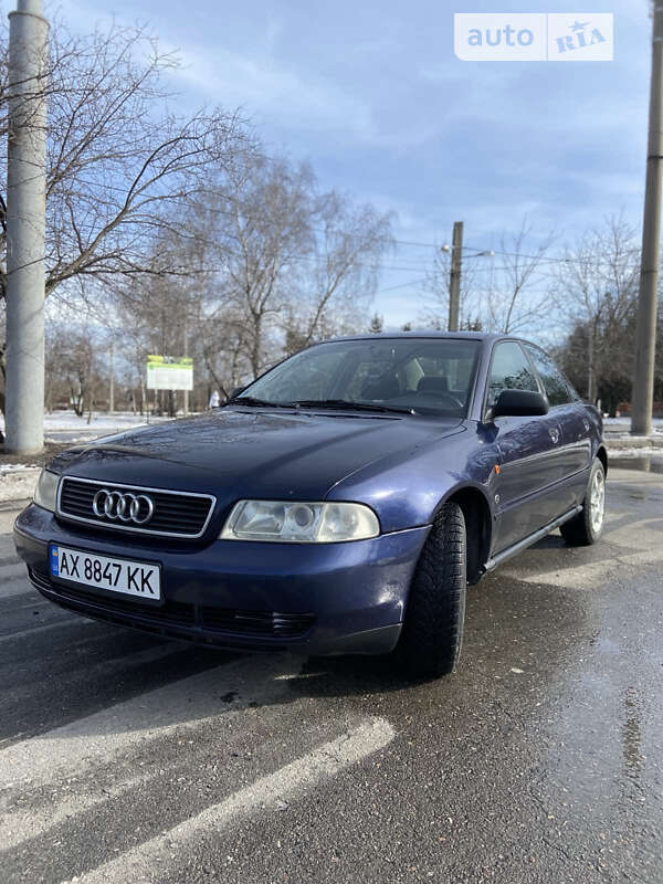 Седан Audi A4 1995 в Харькове