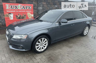 Седан Audi A4 2010 в Рівному