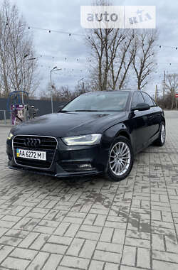 Седан Audi A4 2012 в Днепре