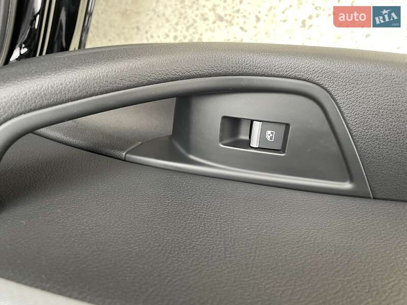 Универсал Audi A4 2018 в Ужгороде