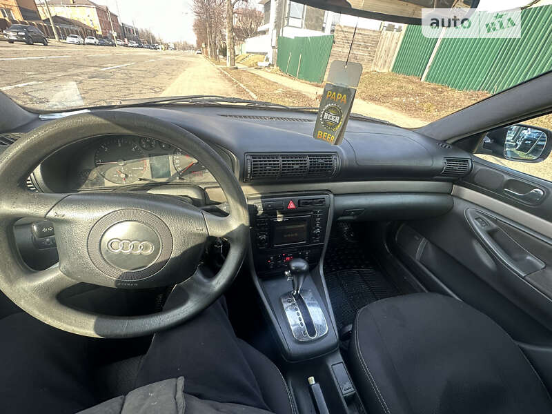 Седан Audi A4 1999 в Киеве
