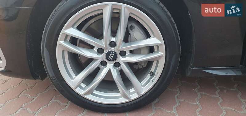 Седан Audi A4 2020 в Киеве