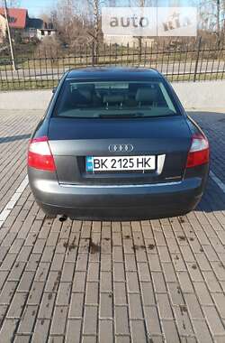 Седан Audi A4 2004 в Рівному