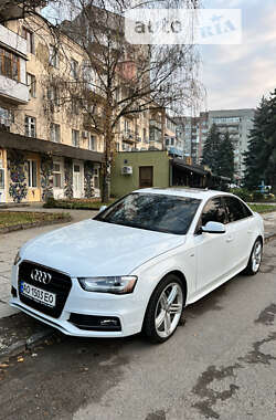 Седан Audi A4 2013 в Ужгороді
