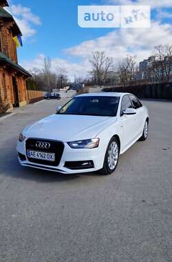 Седан Audi A4 2013 в Дніпрі