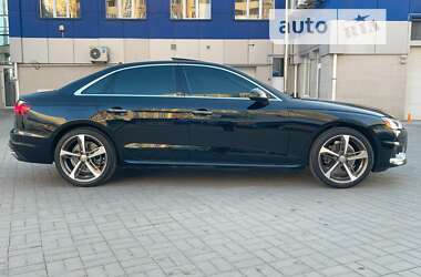 Седан Audi A4 2021 в Одессе