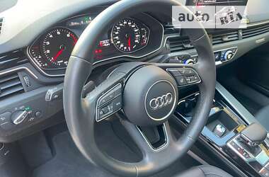 Седан Audi A4 2021 в Одессе