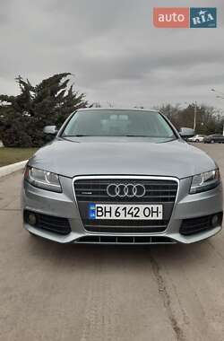 Седан Audi A4 2010 в Измаиле