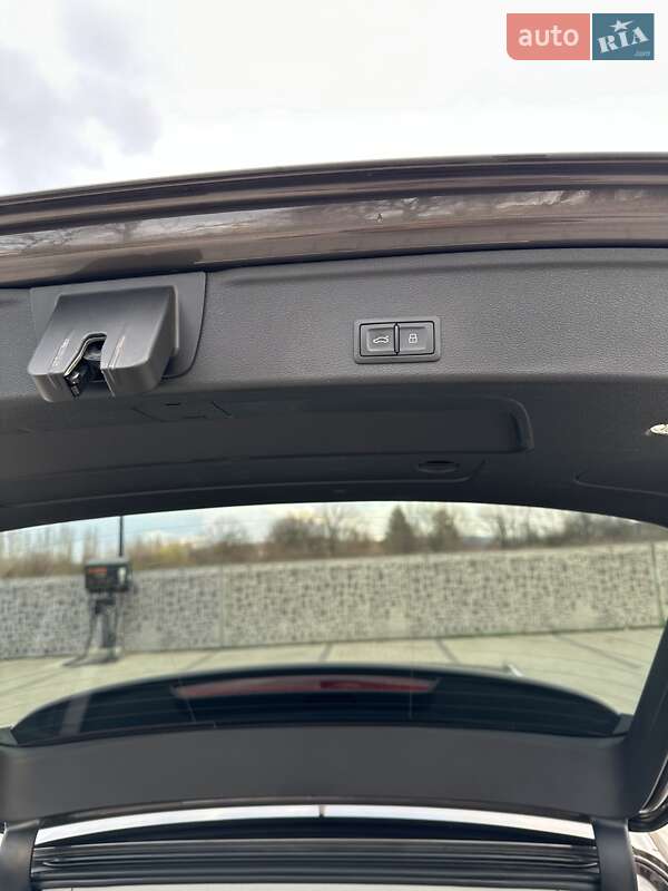 Универсал Audi A4 2017 в Ужгороде