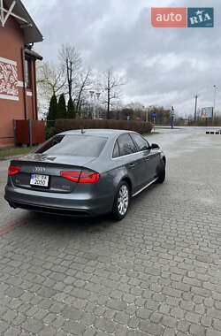 Седан Audi A4 2015 в 
