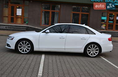 Седан Audi A4 2013 в Луцке