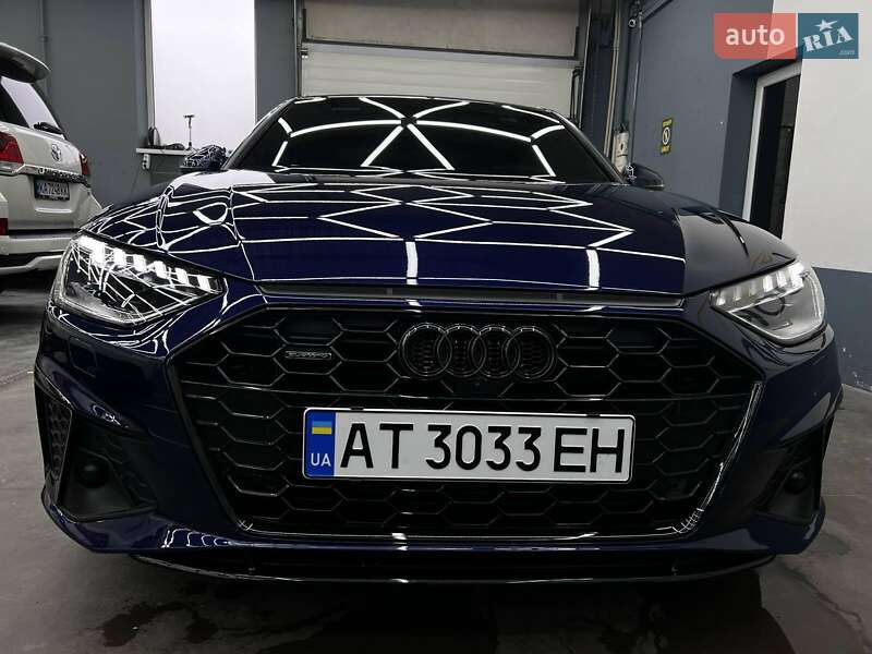 Седан Audi A4 2021 в Ивано-Франковске