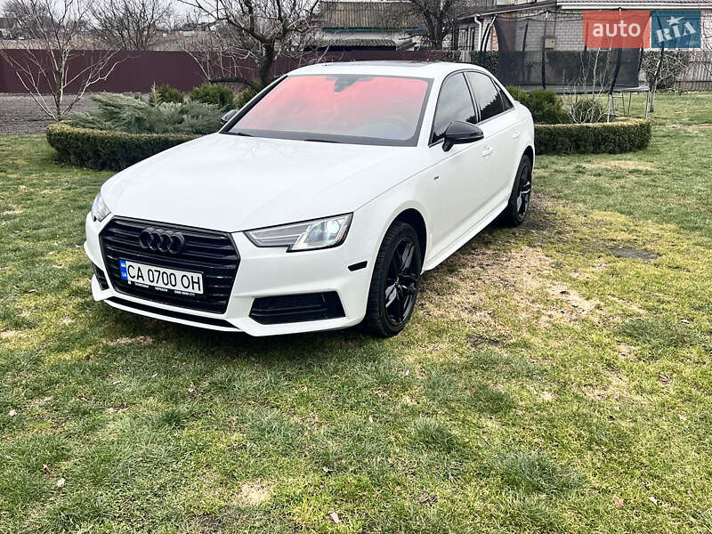 Седан Audi A4 2016 в Черкасах