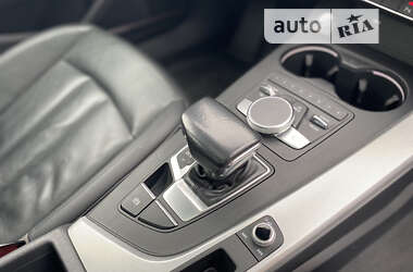Седан Audi A4 2018 в 