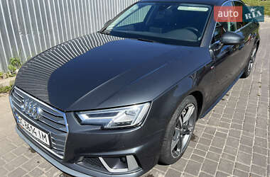 Седан Audi A4 2018 в Львове