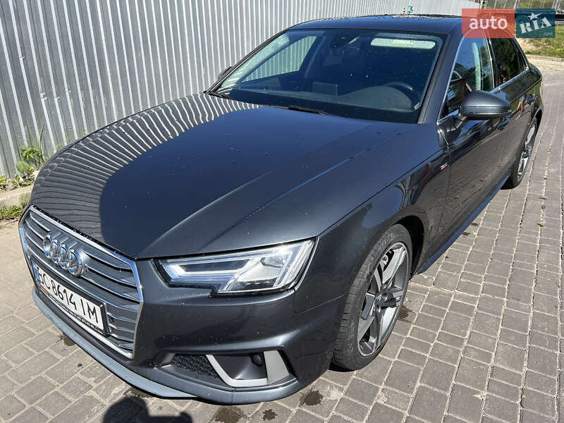 Седан Audi A4 2018 в Львове
