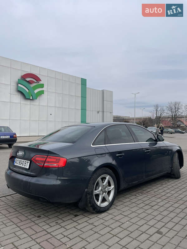 Седан Audi A4 2008 в Ужгороде