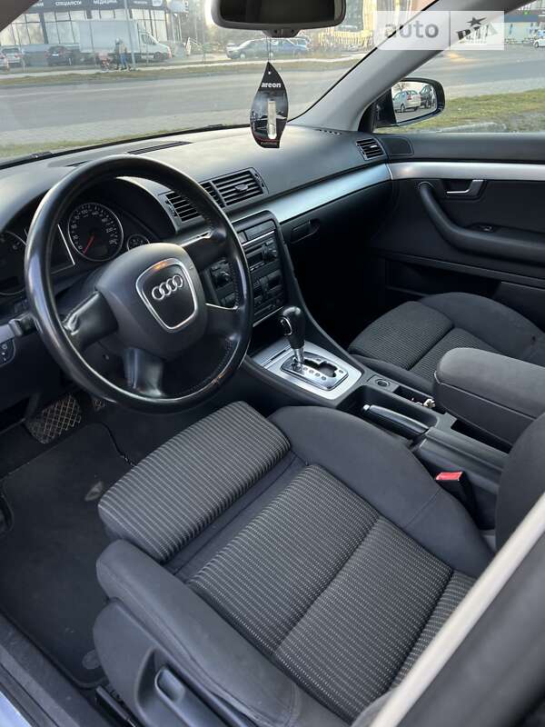 Седан Audi A4 2004 в Черкассах
