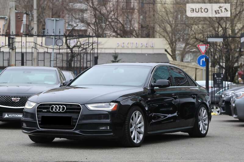 Седан Audi A4 2014 в Киеве