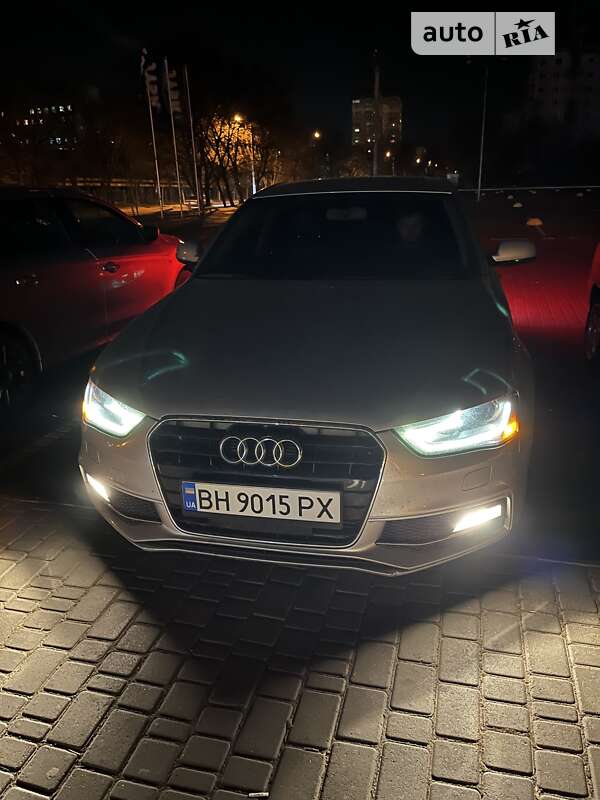 Седан Audi A4 2015 в Одессе