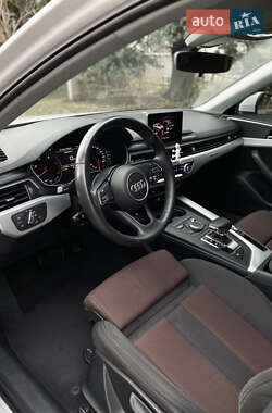Универсал Audi A4 2018 в 