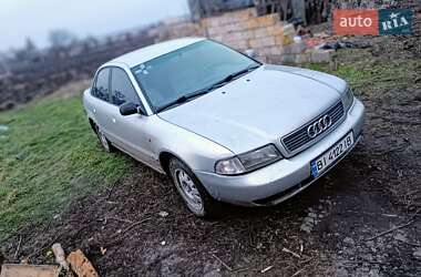 Седан Audi A4 1996 в Курахово