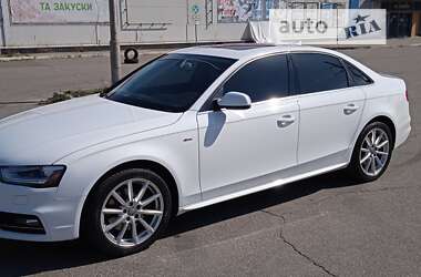 Седан Audi A4 2014 в Чернигове