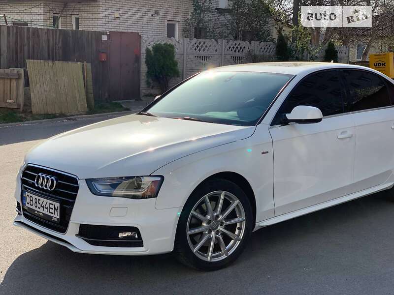 Седан Audi A4 2014 в Чернигове