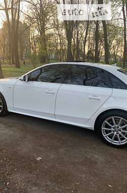 Седан Audi A4 2014 в Чернигове